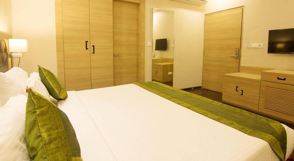 Kc Manor Hotel Jamshedpur Eksteriør billede