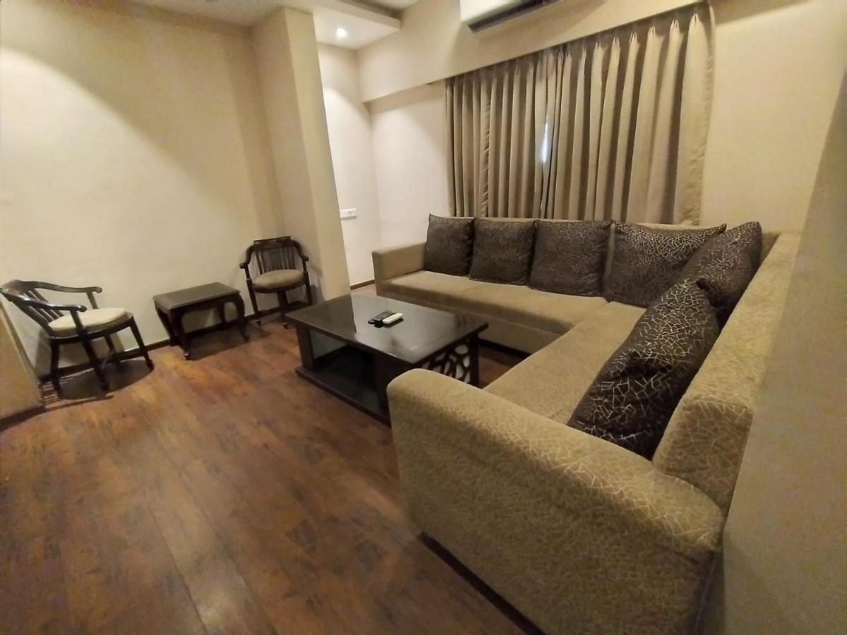 Kc Manor Hotel Jamshedpur Eksteriør billede