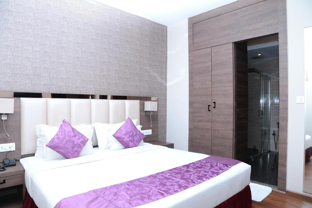 Kc Manor Hotel Jamshedpur Eksteriør billede
