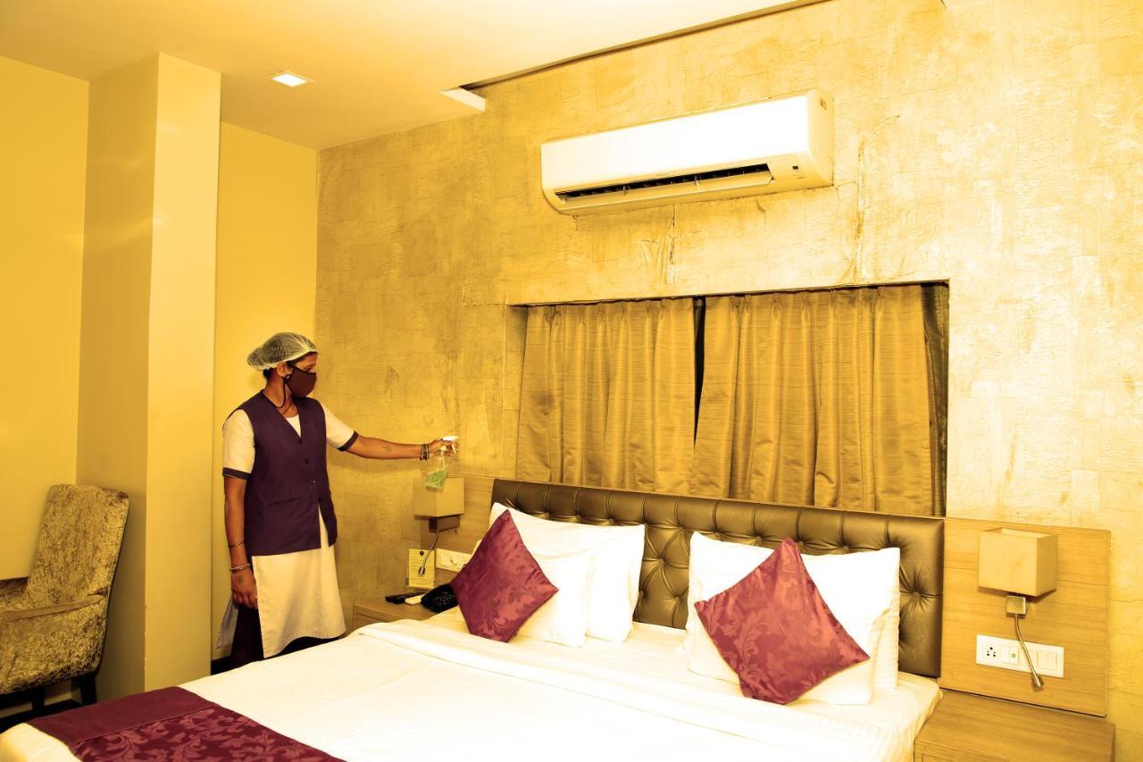 Kc Manor Hotel Jamshedpur Eksteriør billede